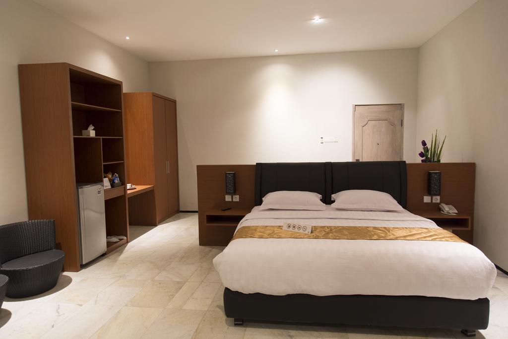 Gm253 Hotel Jember Room photo