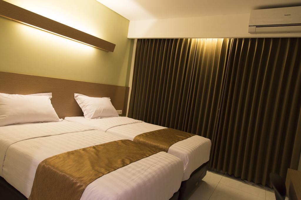 Gm253 Hotel Jember Room photo