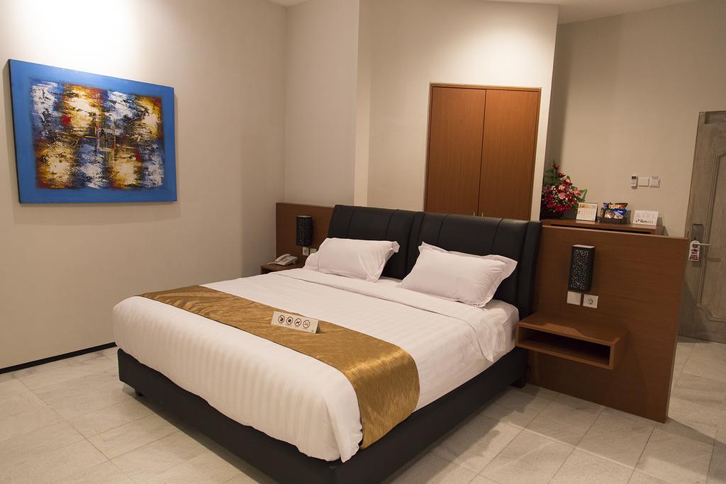 Gm253 Hotel Jember Room photo