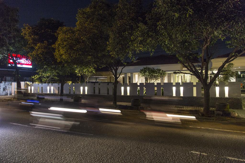Gm253 Hotel Jember Exterior photo